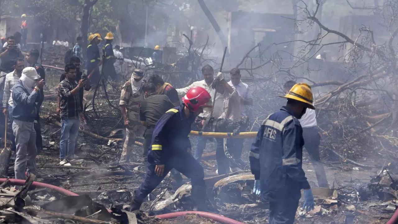 You are currently viewing Ahmedabad air crash: Why accidents are common during take-offs, landings