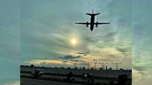 Read more about the article Iran-Israel war: Iran airspace shut, international flights from India to take longer