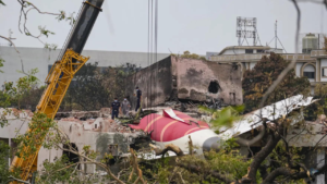 Read more about the article Air India plane crash: Gut feeling, gridlock & a mom’s plea; how fate stopped 7 from taking AI 171