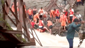 Read more about the article Pune bridge collapse: Dramatic video shows crumbled structure as river rages below; search and rescue under way