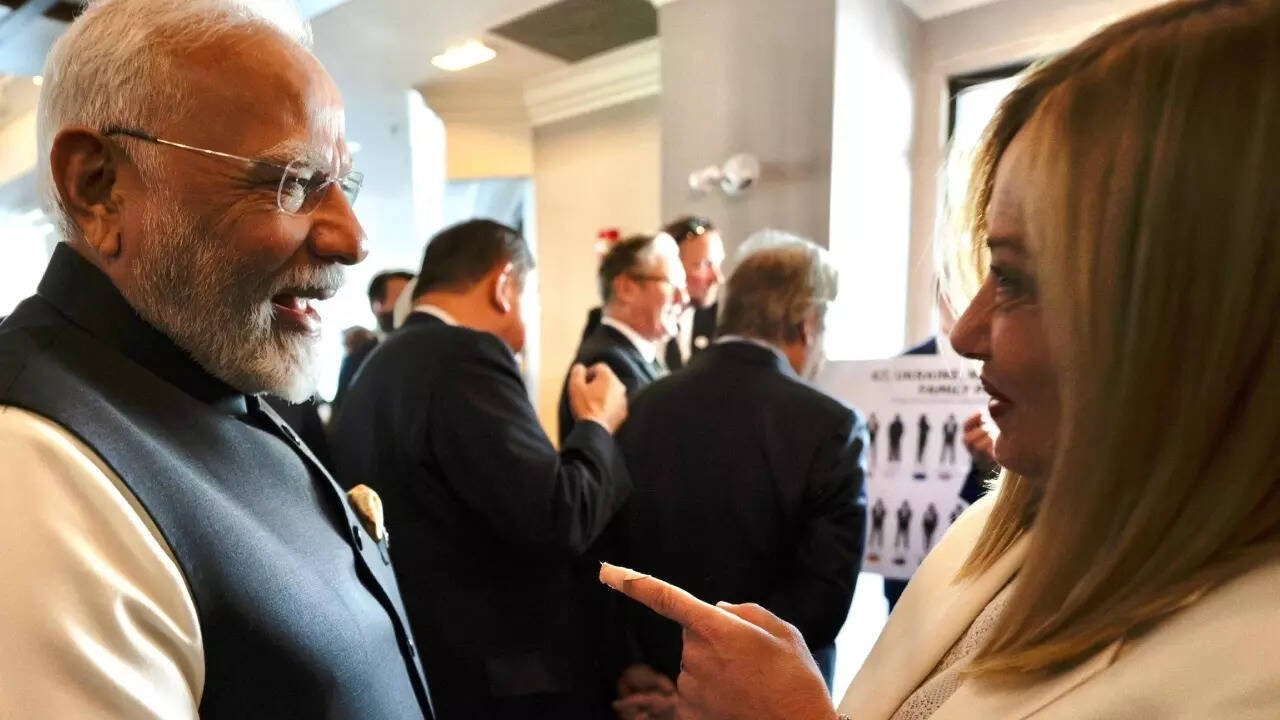 You are currently viewing ‘You’re the best’: Italian PM Meloni tells PM Modi in Canada