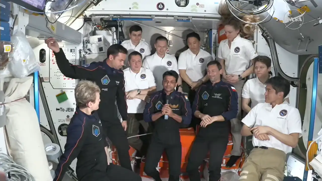 You are currently viewing ‘Jai Hind, Jai Bharat’: Shubhanshu Shukla’s first message to India from ISS; says ‘not easy to stand here’
