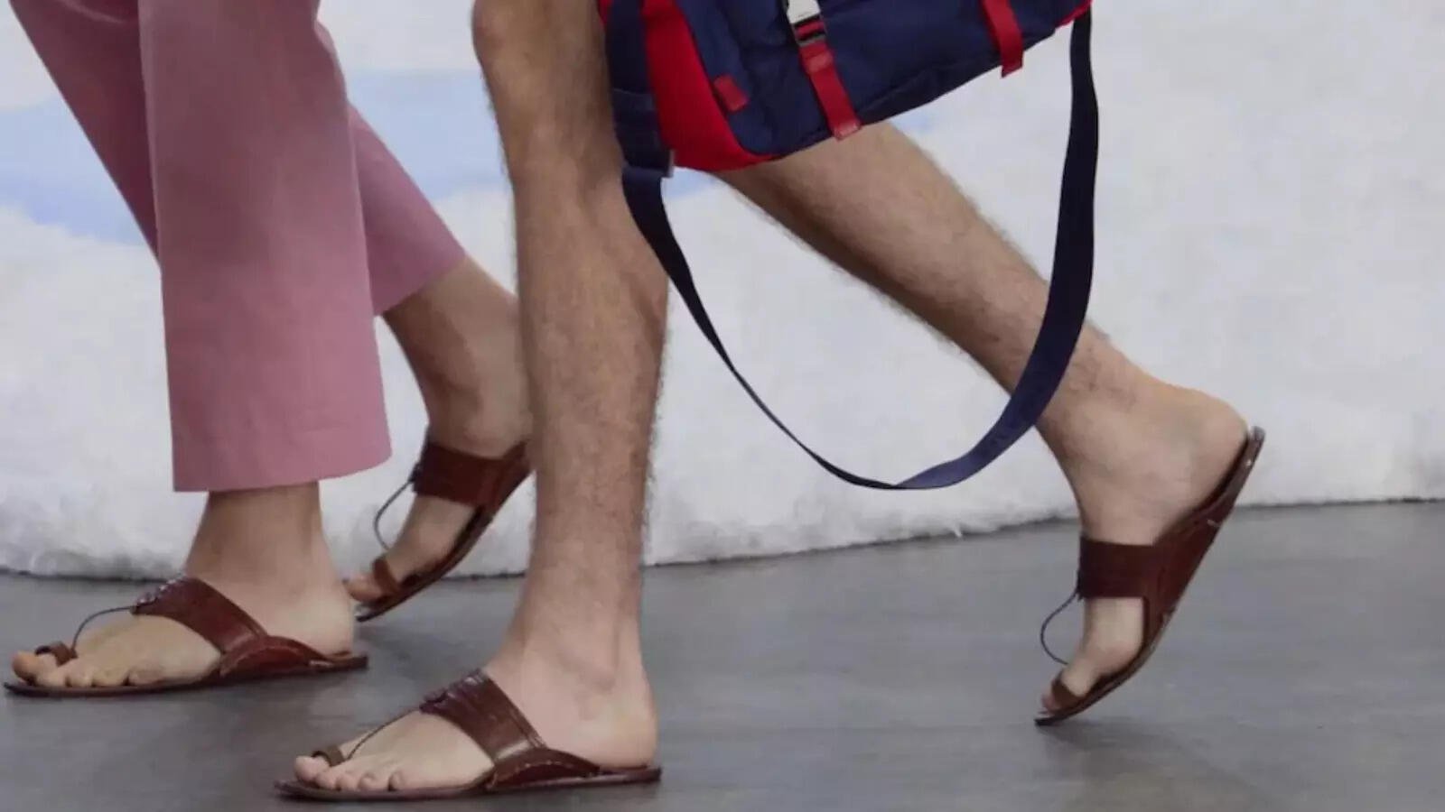You are currently viewing ‘The Prada paradox’: Maharashtra artisans meet CM Fadnavis over ‘Kolhapuri chappals’ at fashion show; raise GI violation issue