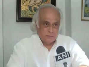Read more about the article Congress Demands Clarity on Trump-India Trade Deal Amid Concerns Over Ceasefire Leverage