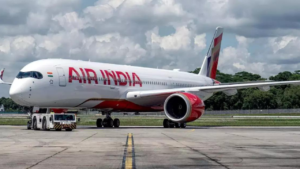 Read more about the article Burning smell in cabin: Air India flight makes emergency landing in Mumbai – aircraft change initiated
