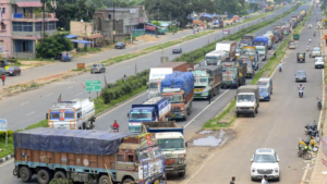 Read more about the article Relief for commercial vehicles: Up to 50% reduction in toll for elevated sections on NHs