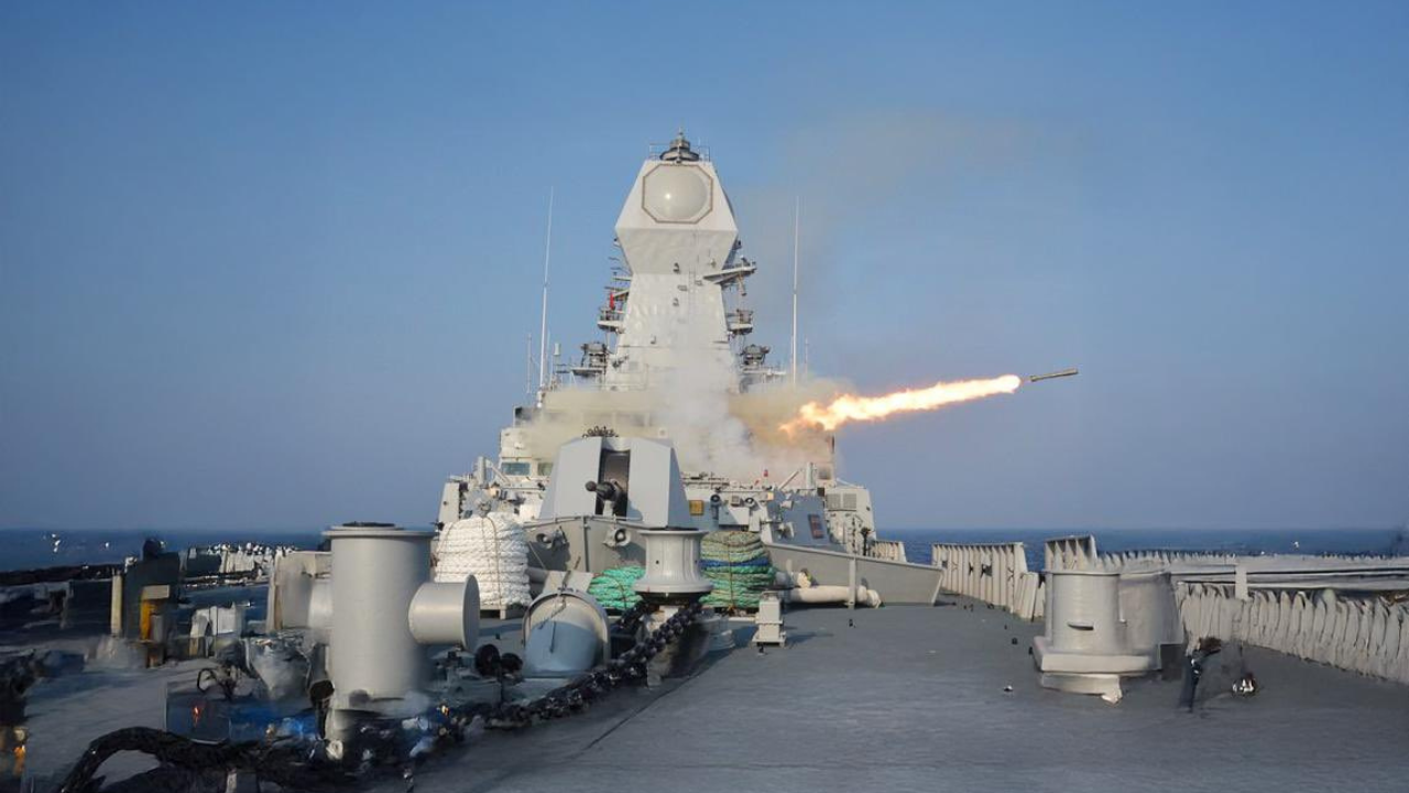 You are currently viewing Defence milestone: India tests homegrown anti-submarine rocket ERASR ; Rajnath calls it ‘boost in striking power of Navy’