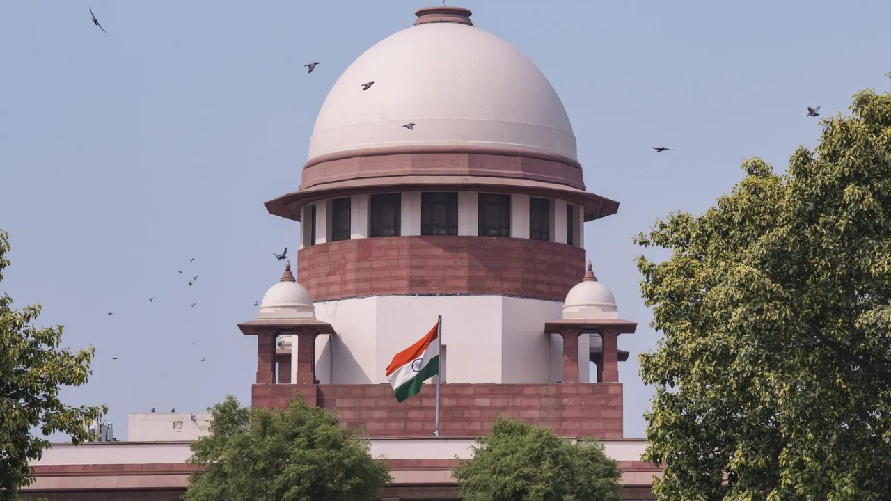 You are currently viewing Take call by Monday on screening of Udaipur Files: Supreme Court to I&B ministry