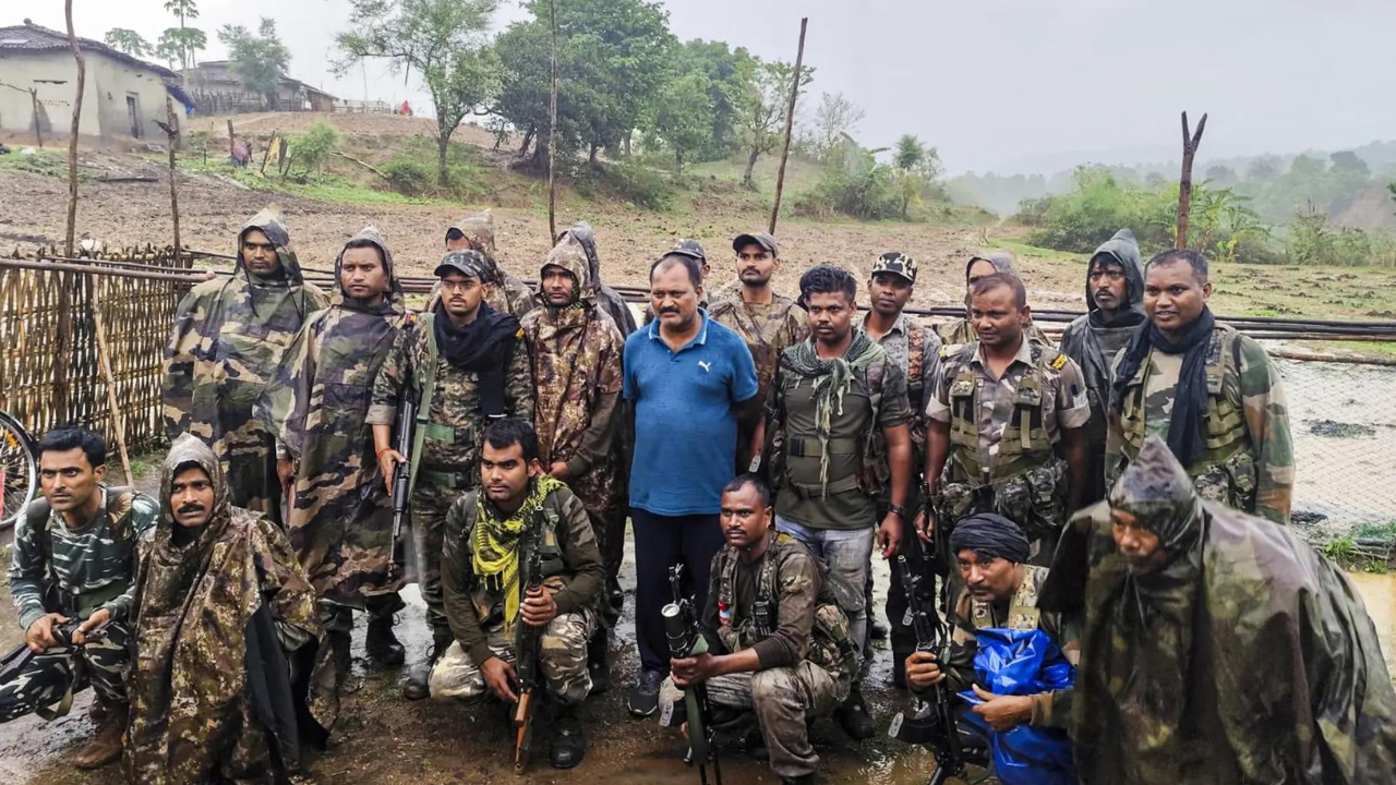You are currently viewing Crackdown on Maoists: Around 200 arrested in six months, 17 killed in Jharkhand; manhunt on for 55, including top commander