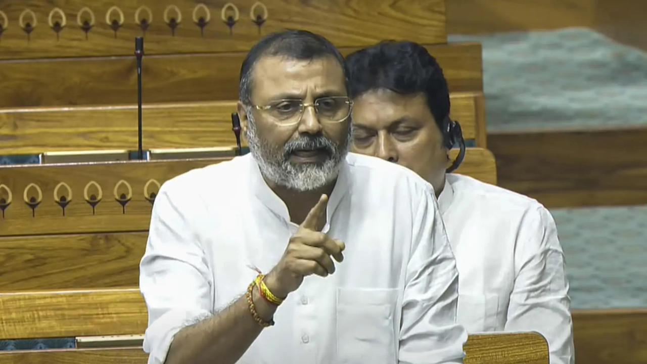 You are currently viewing ‘Majboori hai’: MP claims party BJP may not win 150 seats without PM Modi — says ‘party runs on cult’