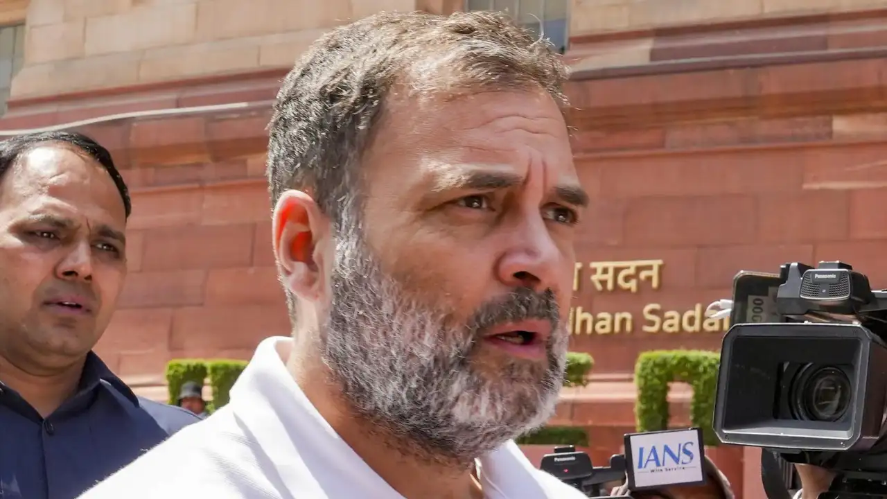 You are currently viewing Monsoon session: ‘I am never allowed to speak’, says Rahul Gandhi; BJP hits back