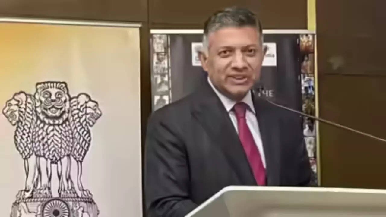 You are currently viewing ‘Switch off our economy?’ High commissioner to UK schools Western journalist on Russian oil; Doraiswami says Europe buys from same source it denies India