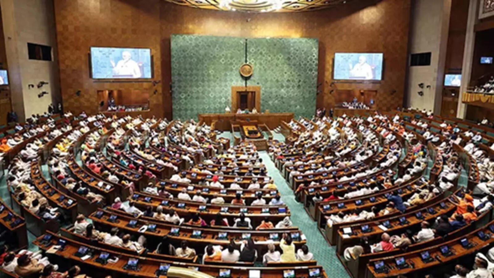 You are currently viewing Operation Sindoor sparks firestorm in Parliament: Govt hails strike, opposition questions ceasefire and secrecy – Who said what