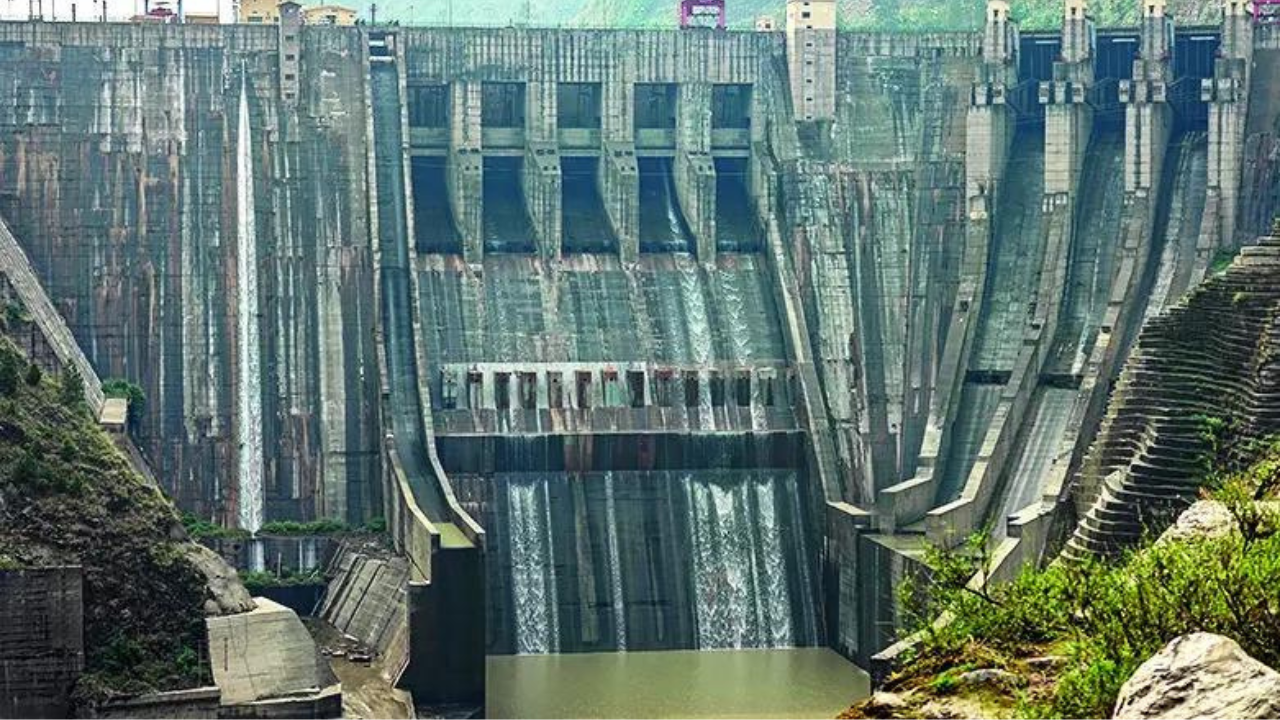 You are currently viewing Indus Waters Treaty inked by Nehru bars India from desilting dams: PM Modi