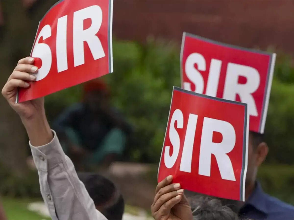 You are currently viewing Bihar SIR issue: INDIA bloc parties to intensify protest; likely to march to EC office in Delhi next week