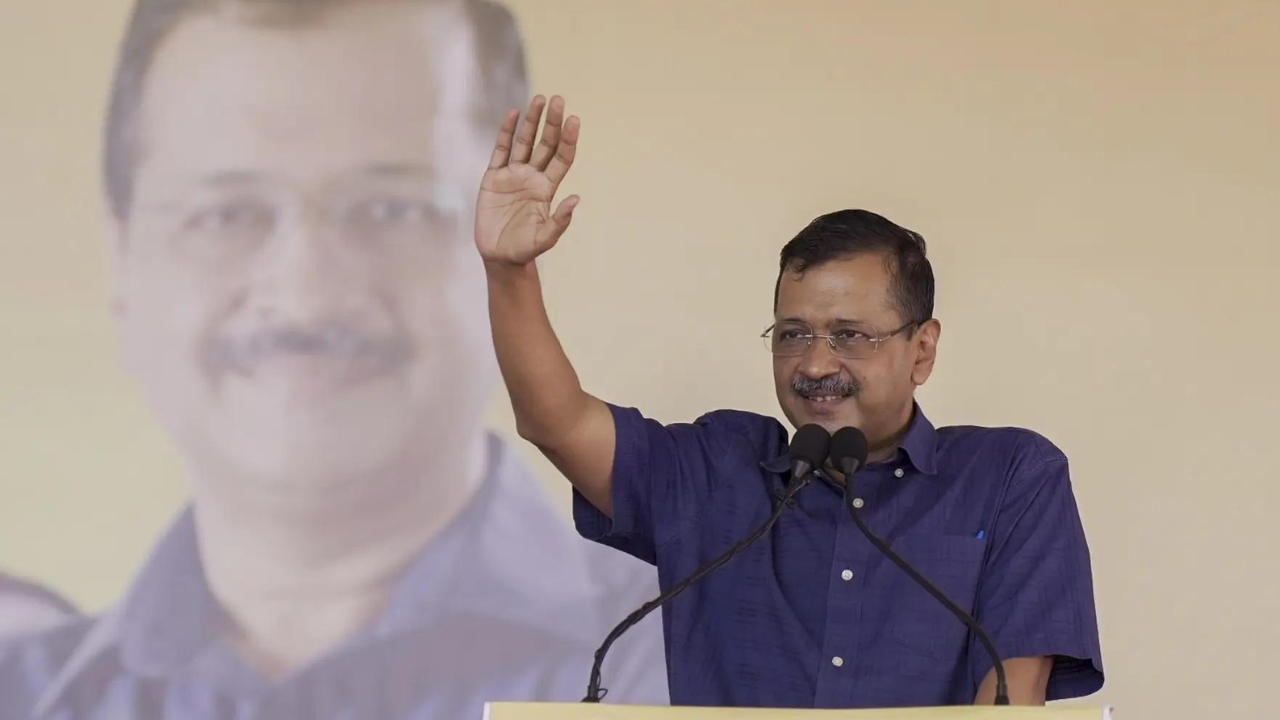 You are currently viewing Kejriwal lauds ‘honest’ AAP regime, says previous governments ‘ruined’ Punjab
