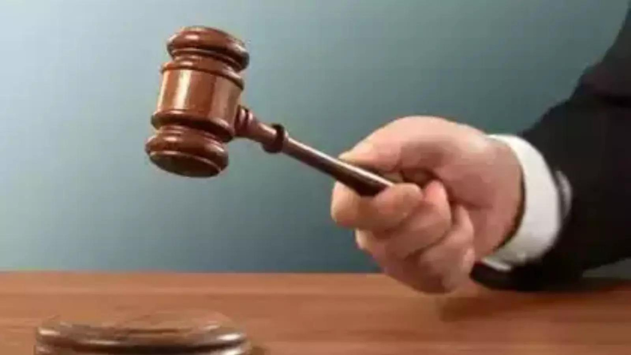 You are currently viewing High court asks accused in cheating case with Navjot Sidhu’s wife to deposit passport and participate in mediation