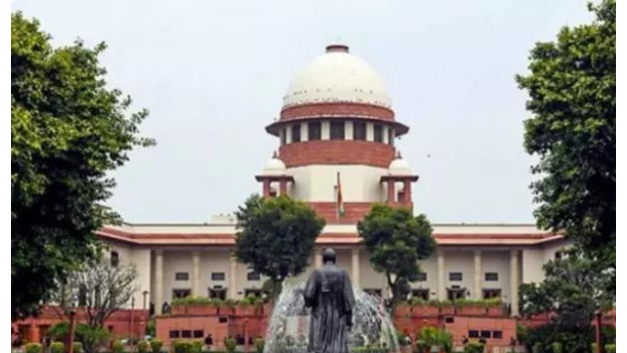 You are currently viewing Article 370 abrogation: SC likely to hear plea on J&K statehood on Aug 8; move comes as repeal marks 6 years