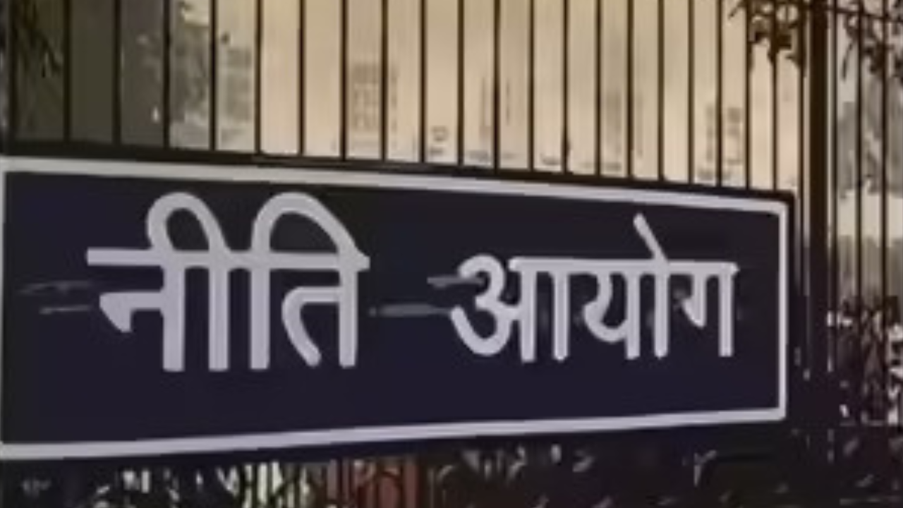 You are currently viewing Niti withdraws paper on GM crops import from US, signals govt stand