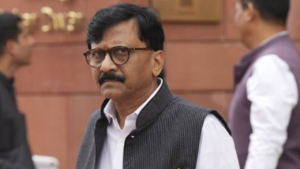 Read more about the article ‘Guaranteed win through EVMs’: Sanjay Raut echoes Sharad Pawar’s ‘160 seats’ claim; says same people approached Uddhav Thackeray twice