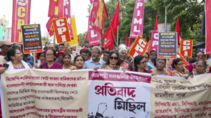 Read more about the article ‘Suspected Bangladeshis’: SC to hear PIL over ‘detention’ of Bengali-speaking migrant workers; notice issued to Centre, 9 states