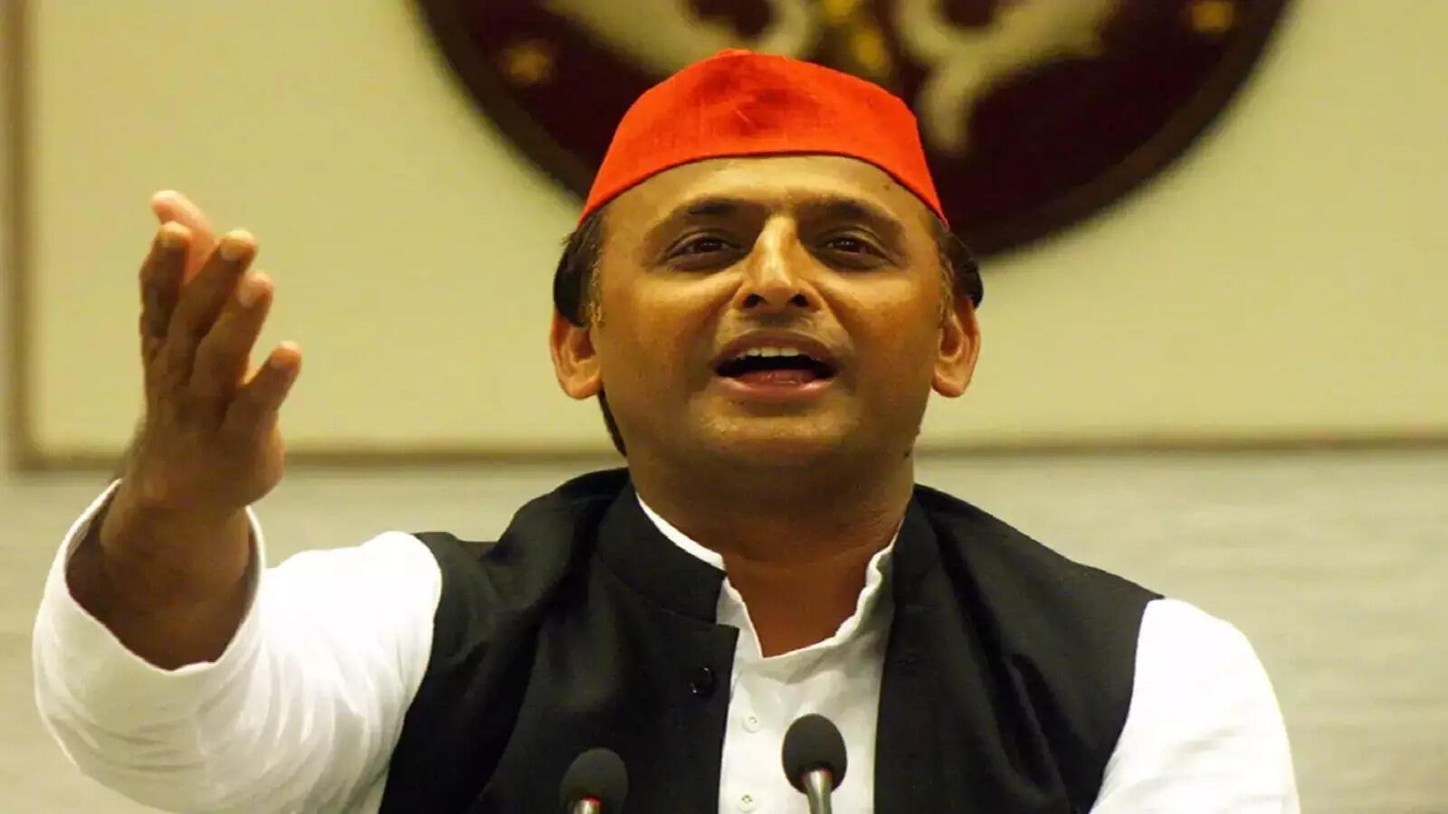 You are currently viewing Independence Day speech: Akhilesh Yadav takes aim at RSS, BJP over PM Modi’s praise and ‘Swadeshi’ call; says, ‘Sanghi-saathi’ should thank British on completing 100 years