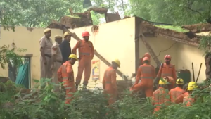 Read more about the article Nizamuddin roof collapse: Room caves in near Humayun’s Tomb, 11 rescued