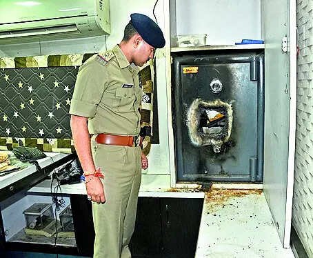 You are currently viewing Holiday heist: Diamonds worth ₹32 crore stolen