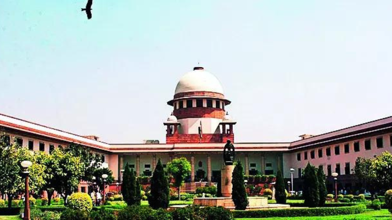 You are currently viewing SC orders status quo in Sambhal mosque row