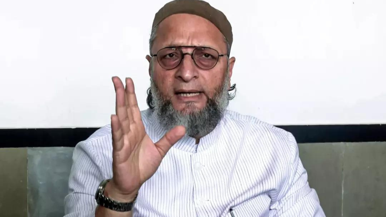 You are currently viewing ‘Why silent, scared?’ Owaisi attacks PM Modi over US tariffs; warns of big impact on exporters