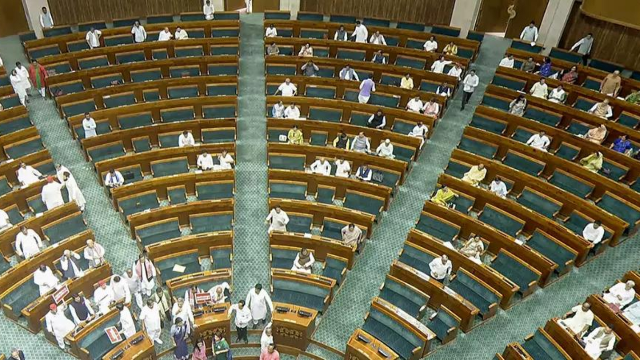 Read more about the article Parliamentary panel seeks price cap on cancer drugs