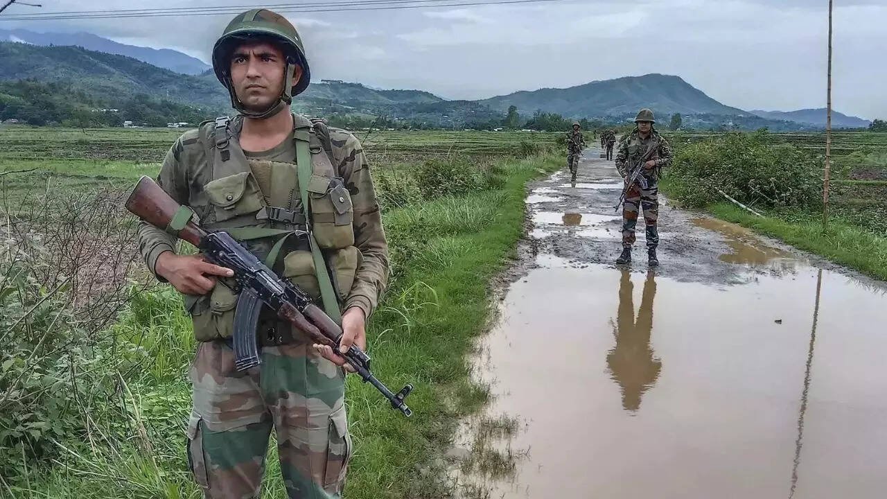 You are currently viewing Centre, Kuki-Zo groups & Manipur sign pact: Hill state’s integrity in focus; NH-2 reopens