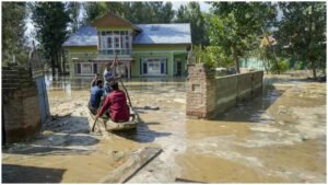 Read more about the article Central team in Jammu to assess damage as floods, landslides continue to batter Jammu and Kashmir