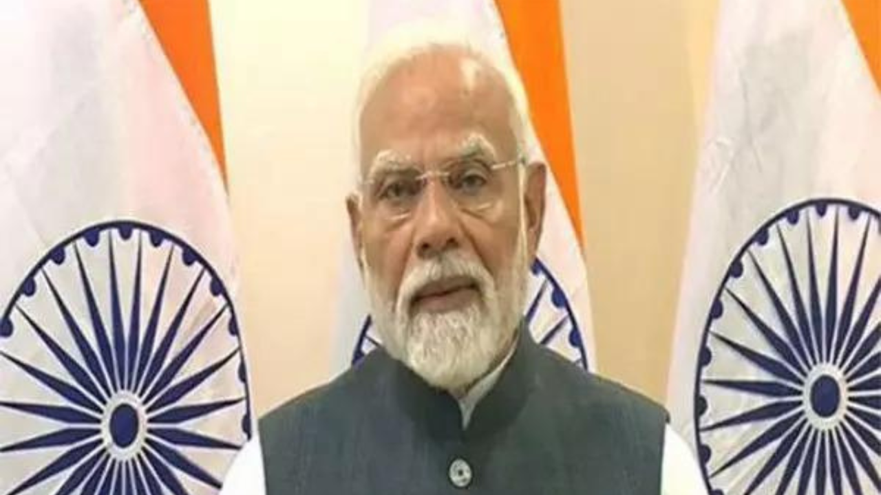 You are currently viewing Manipur unrest: Congress MLA urges PM to meet all legislators, find solution; must visit violence-hit districts