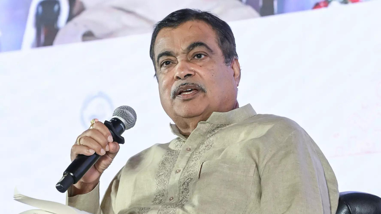 You are currently viewing Campaigns against E20 fuel a handiwork of ‘petrol lobby and other interests’: Gadkari
