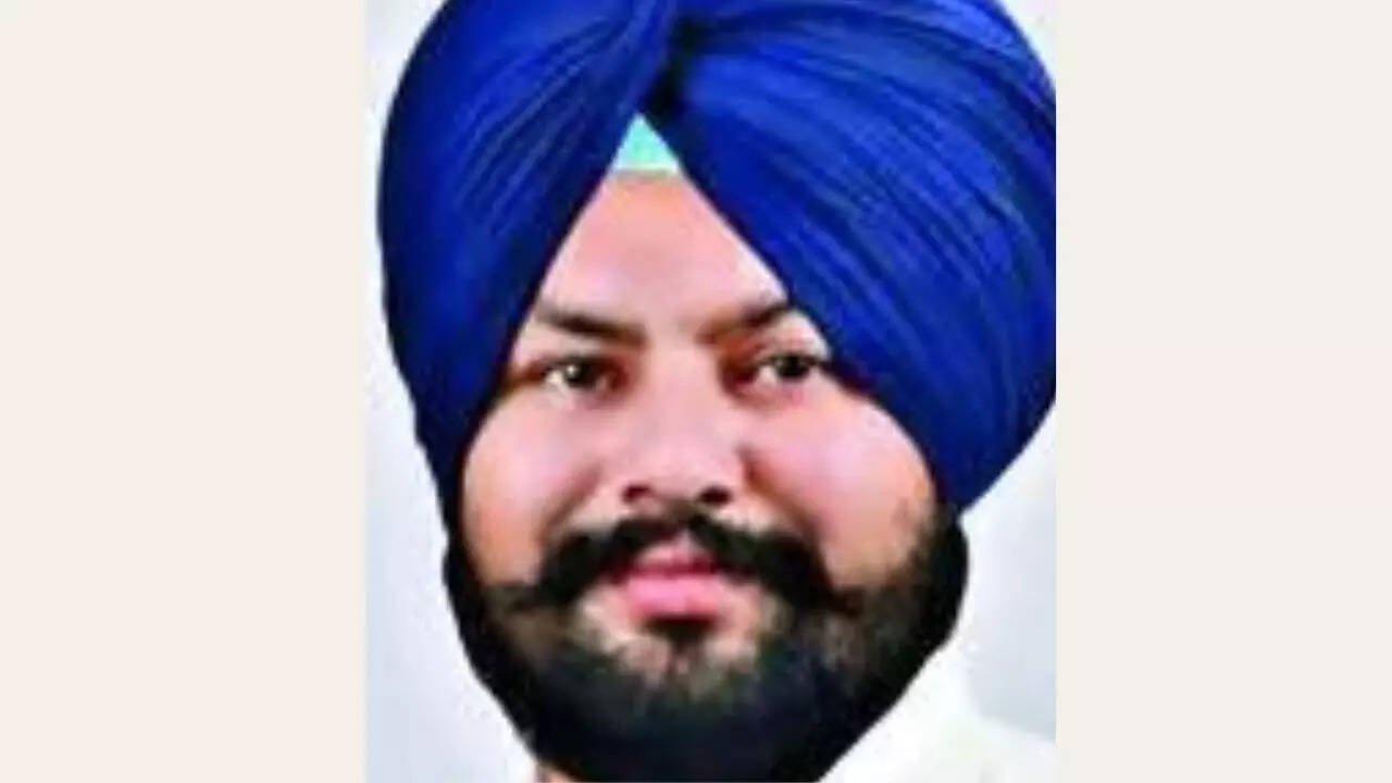 You are currently viewing AAP MLA and 6 cops among 11 found guilty of molestation